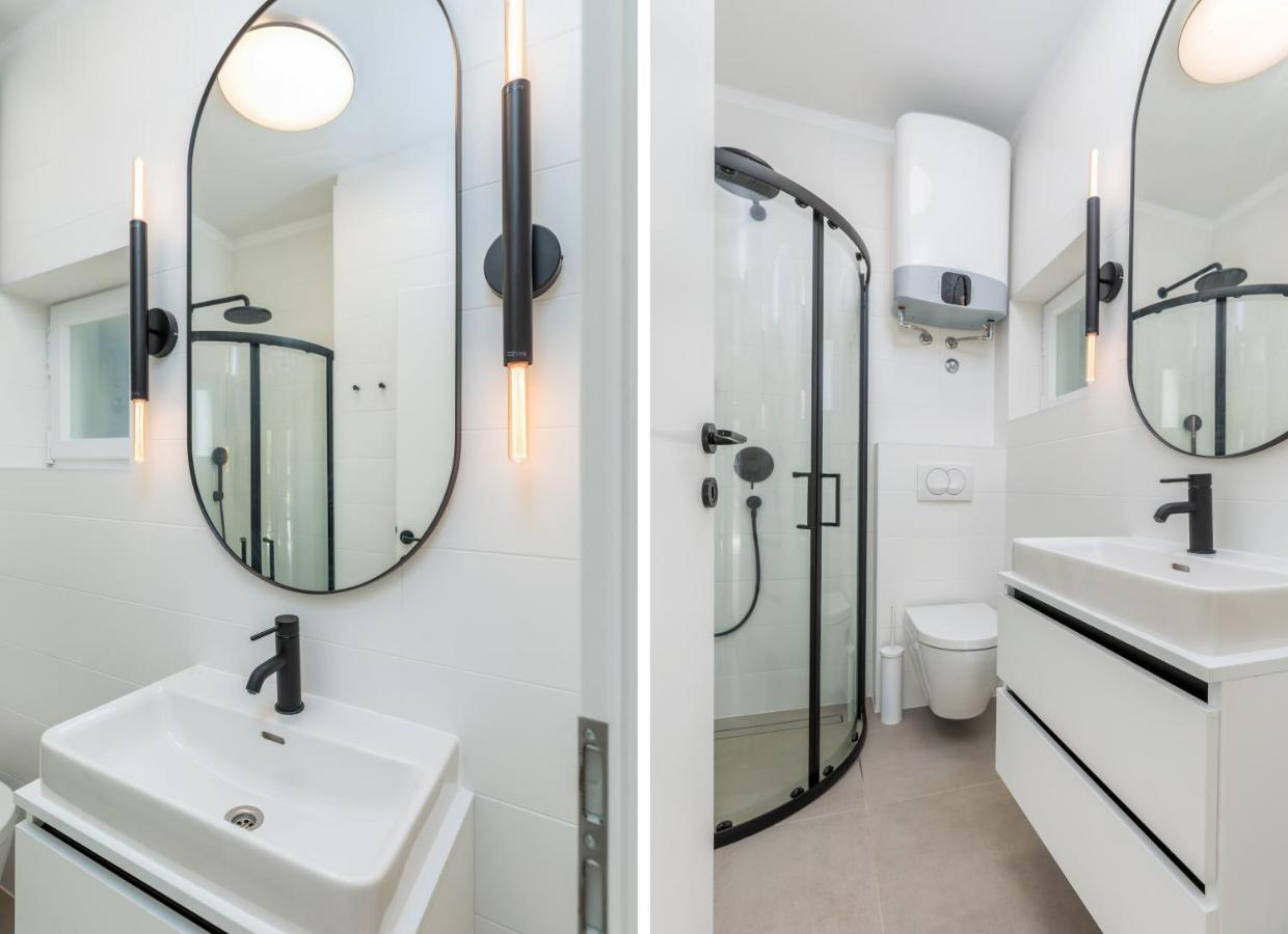 3 Minutes From The Beach: Lovely Studio Apartment Pula Bagian luar foto